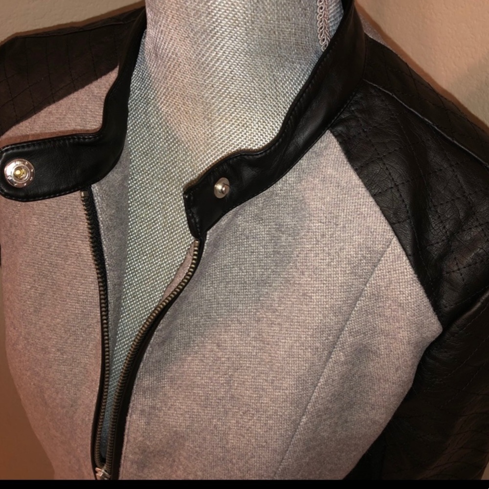 Express NWT Grey & black knit leather jacket Large